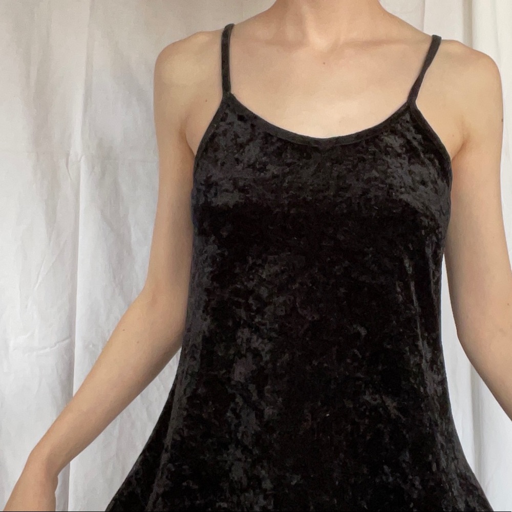 Crushed velvet black dress